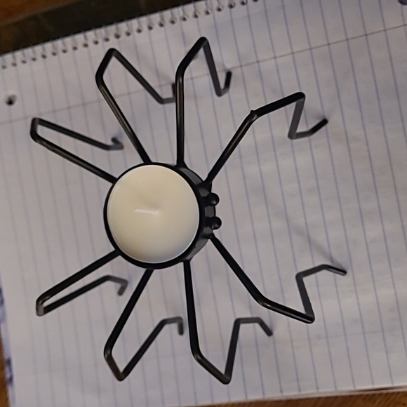 Spider Candle Holder - Picture 5 of 16